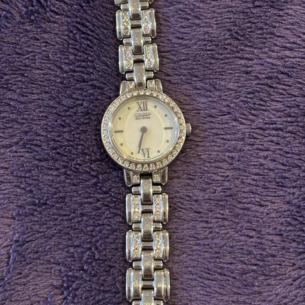 Citizen Eco-drive Watch (Women)